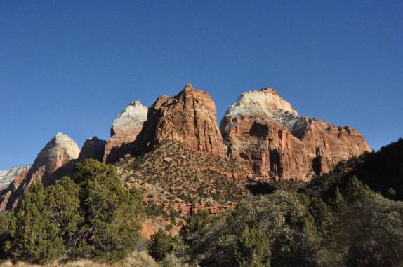 Céu azul no nosso último dia no Zion National Park, em Utah, nos Estados Unidos